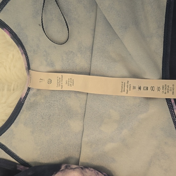 Lululemon Women's Tie-Dye Top - Picture 2 of 4